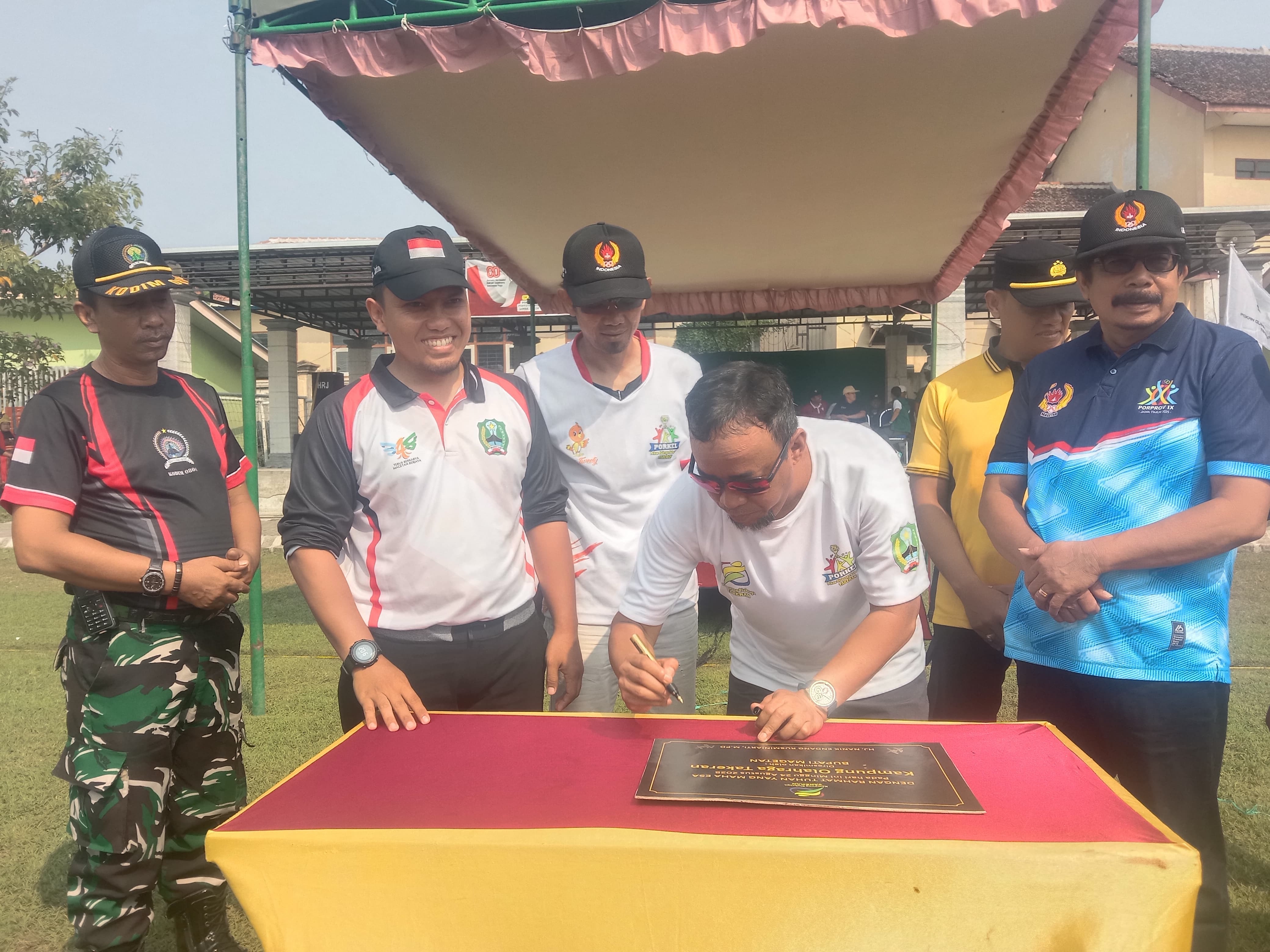 LAUNCHING KAMPUNG OLAHRAGA DAN PENUTUPAN PEKAN OLAHRAGA KELURAHAN TAHUN 2025