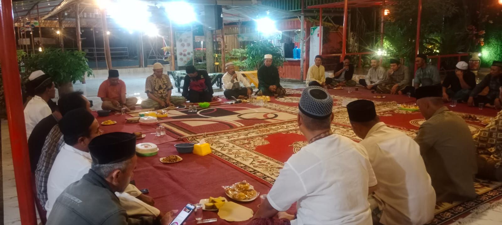 KEGIATAN SILATURAHMI TAKMIR MASJID DAN MUSHOLA SEKELURAHAN TAKERAN